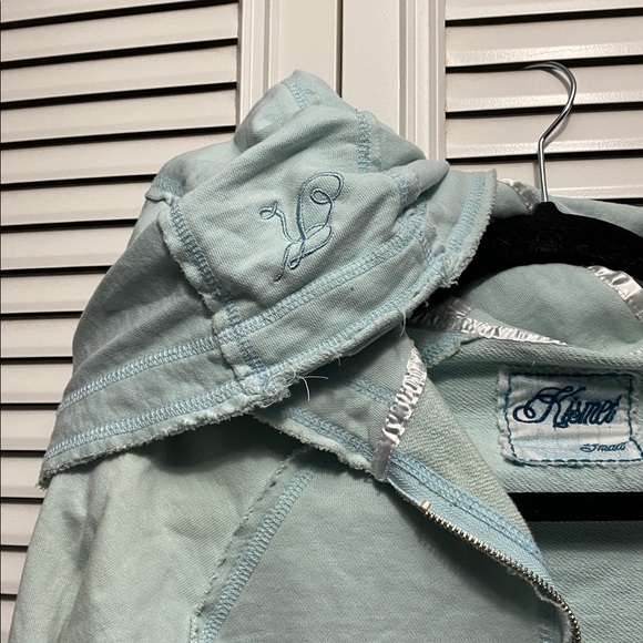Kismet Early 2000s Y2K Baby Blue Cropped Hooded Zip-Up Jacket - Picture 8 of 11